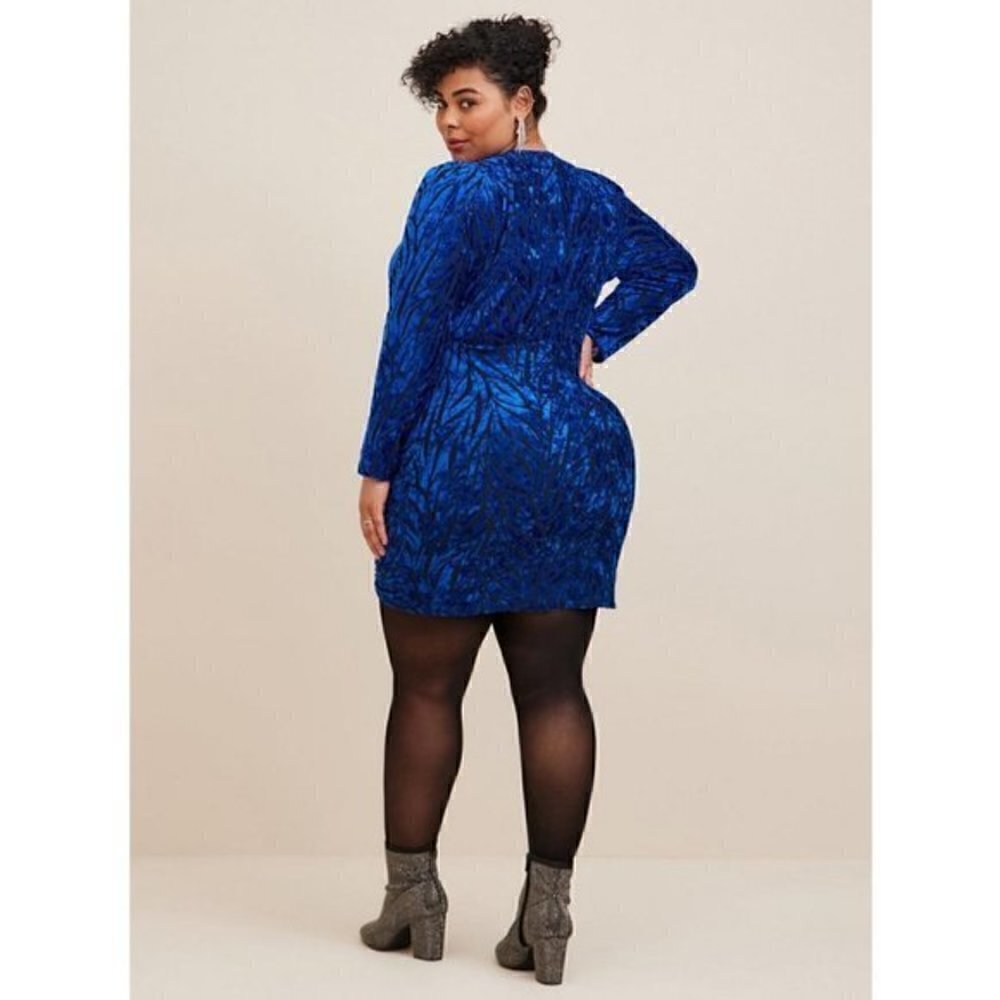 Torrid At The Knee Velvet High Slit Dress Size 24 NWT - Picture 4 of 13